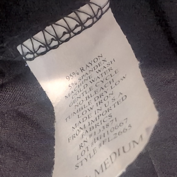 Cotton top with lips - Picture 3 of 3